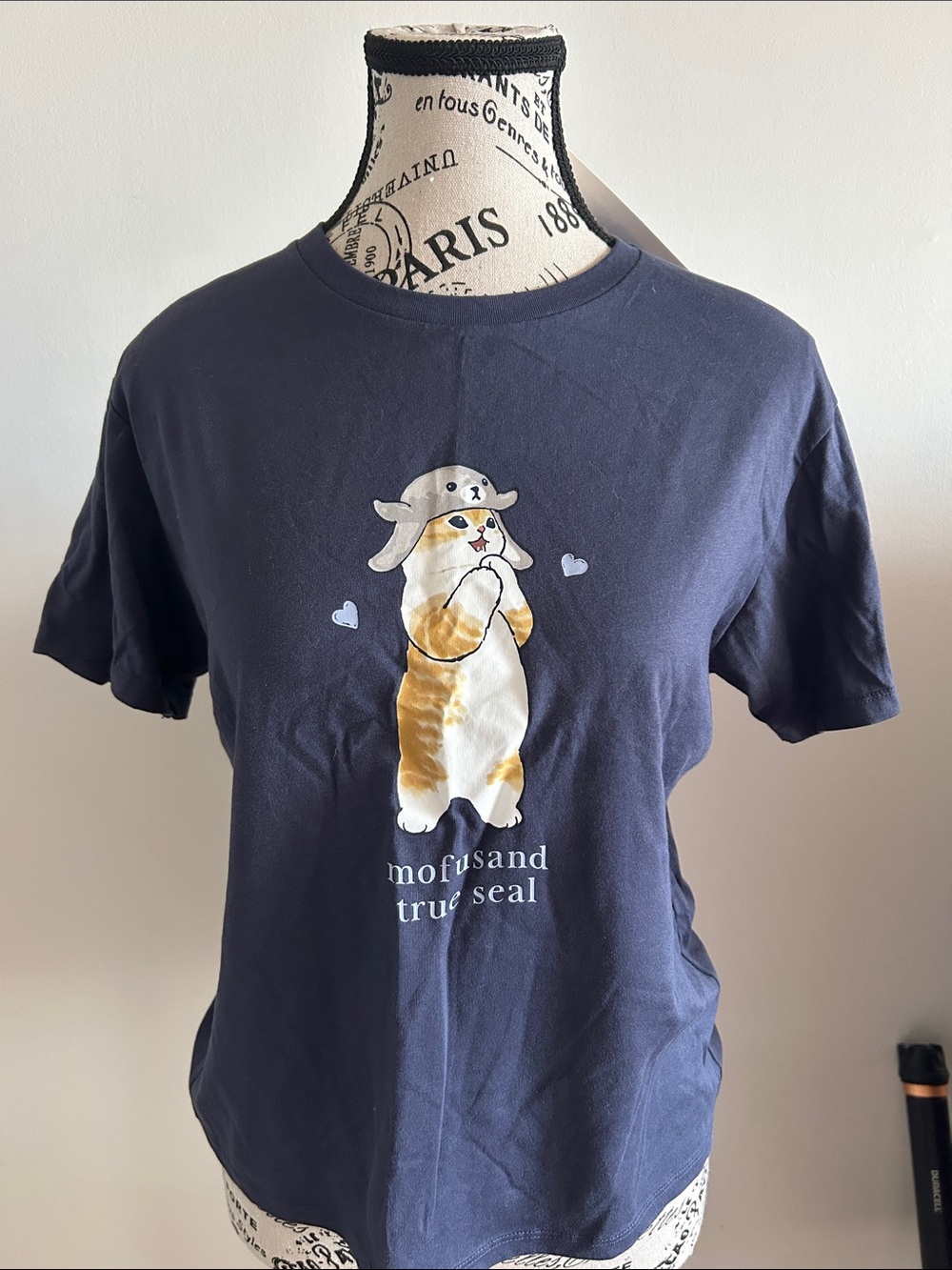 Uniqlo Navy Cat Graphic Tee with Standing Cat
